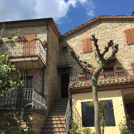 Appartamenti E Camere Il Poggio Di D'Angeli Lidia Auditore Exterior photo
