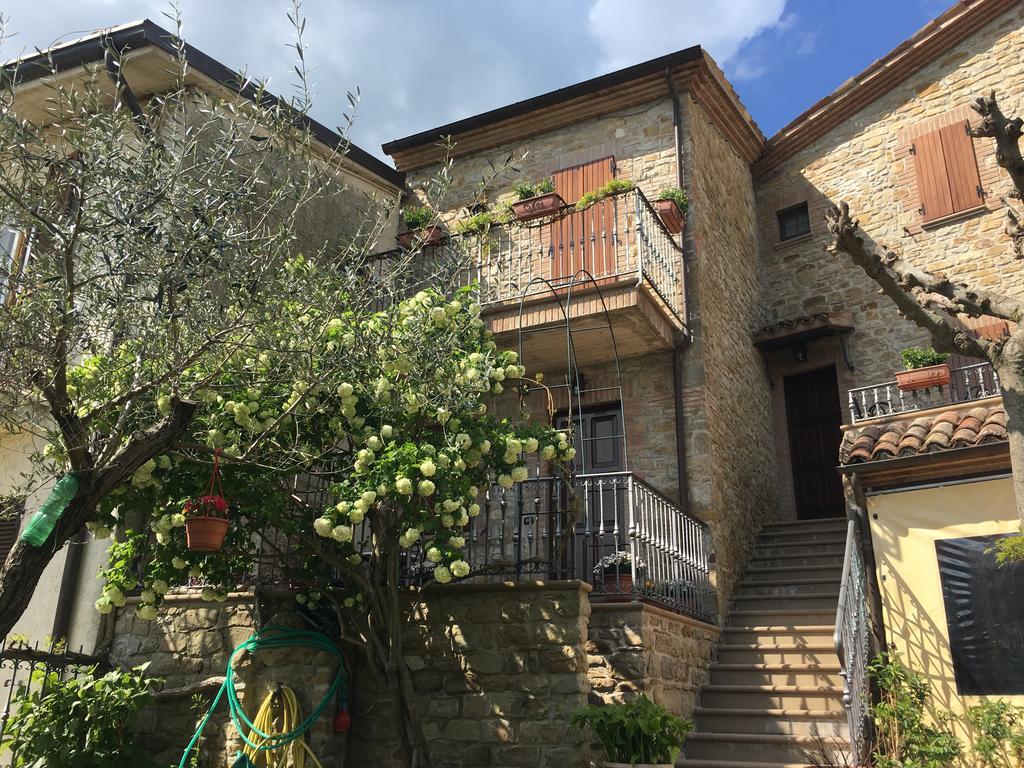 Appartamenti E Camere Il Poggio Di D'Angeli Lidia Auditore Exterior photo