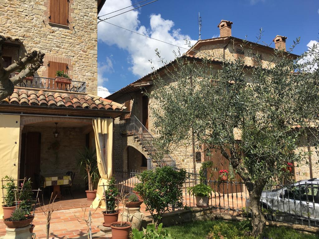 Appartamenti E Camere Il Poggio Di D'Angeli Lidia Auditore Exterior photo